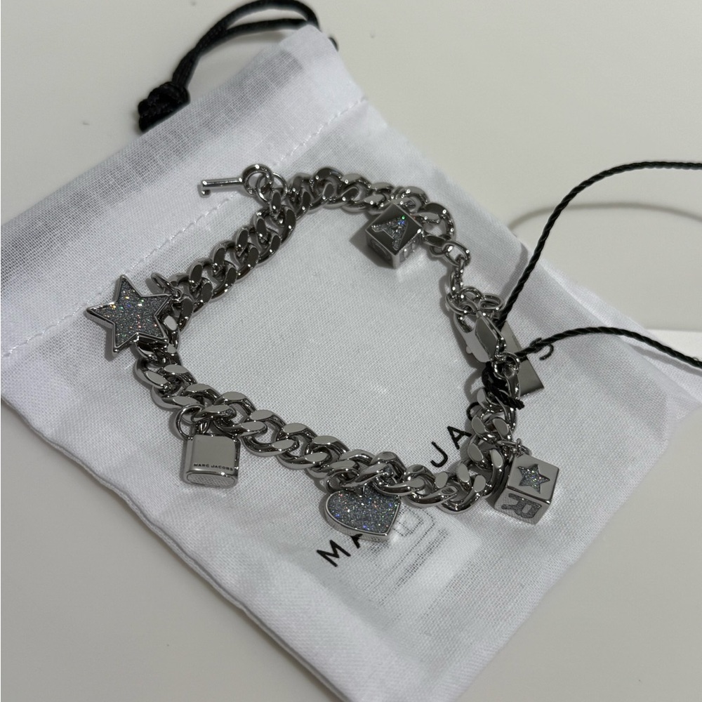 NWT Marc Jacobs charm bracelet - silver
